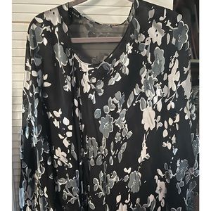 Women’s plus size sheer floral print shirt